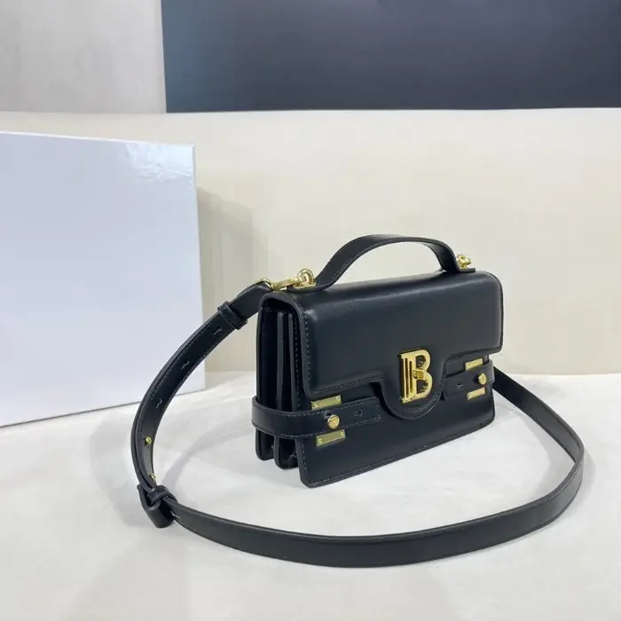 Sac à main rétro pour femme, nouveau design tendance 2026, sac bandoulière durable idéal pour le quo
