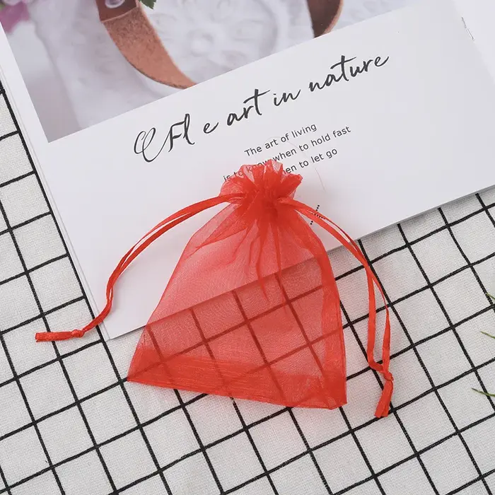 Sac en Organza 100 pièces/lot 7x9 9x12 10x15 15x20 20x30 sacs cadeaux