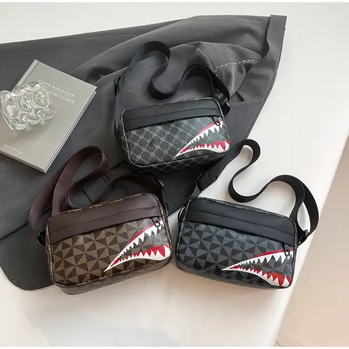 Sac à bandoulière créatif bouche de requin
