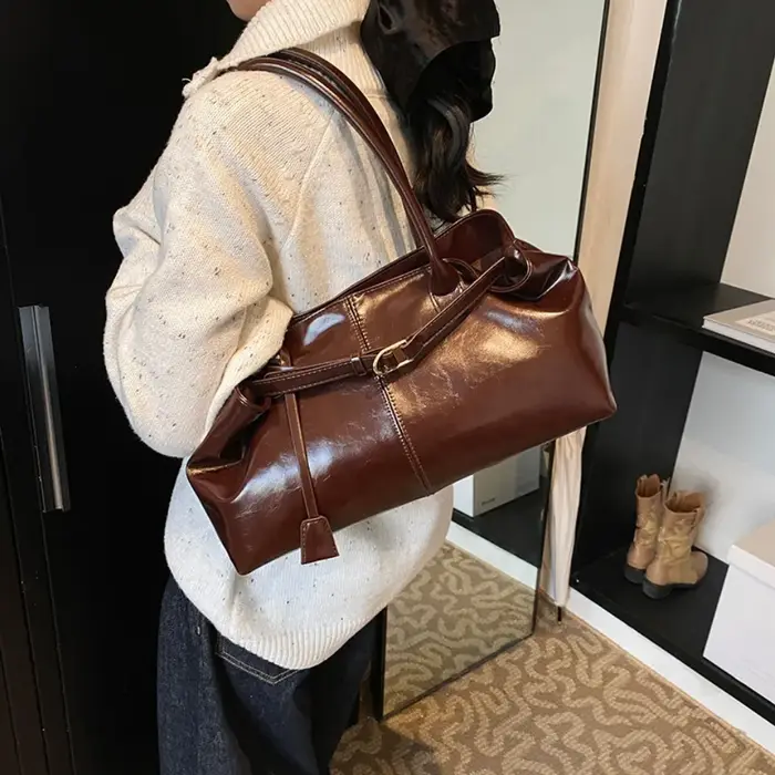 Sac à main Hobo en cuir PU huilé