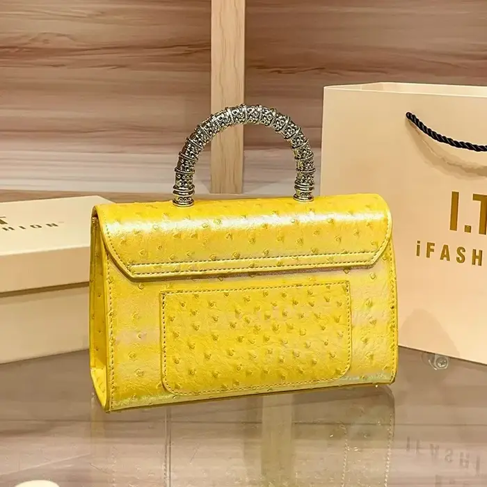 Nouveau sac à main sous les bras à motif d'autruche pour dames, sac à bandoulière léger de luxe incr