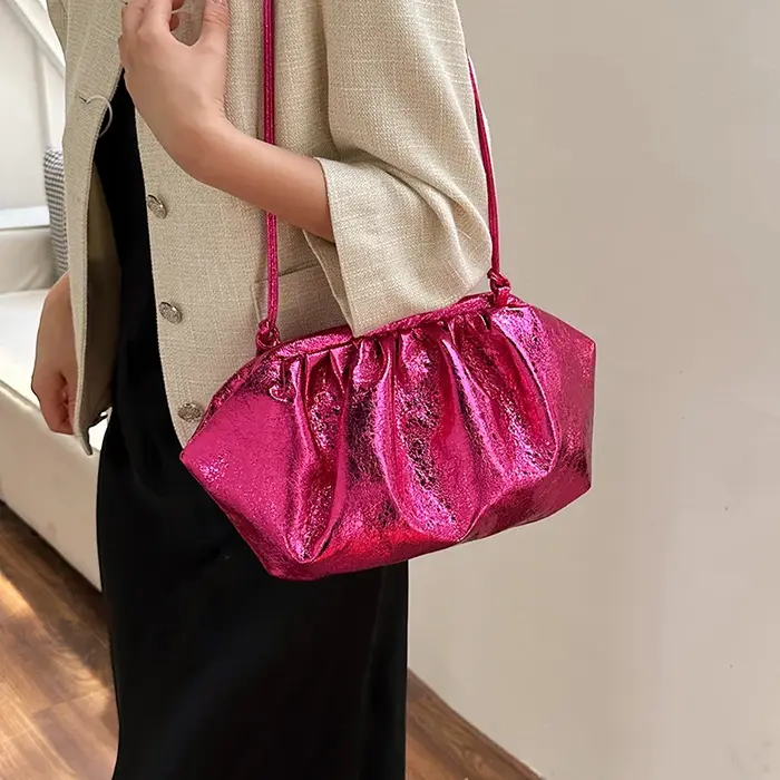 Pochettes de soirée dorées pour femmes