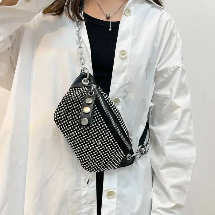 Designer Lady taille sac 2025 nouveau sac de poitrine mode Fanny pack téléphone sac à main femme ceinture sac rétro diamant épaule sacs à bandoulière