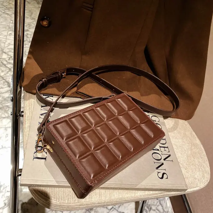 Sacs à main en cuir de style chocolat pour femmes