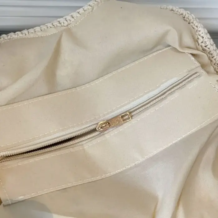 Sac fourre-tout bohème en crochet avec franges perlées