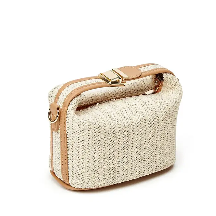 Sac seau en paille tressée