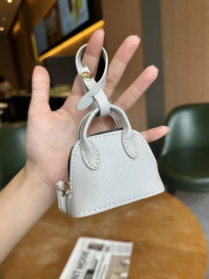 Mini portefeuille coquille pour femme