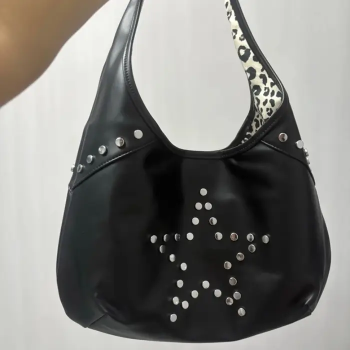 Sac fourre-tout à bandoulière Y2K clouté pour femme
