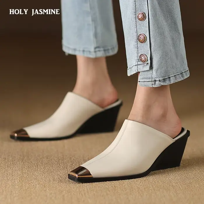 2025 nouvelles dames en cuir véritable tête en métal Mules mode Med talons épais été babouches femmes chaussures de bureau décontractées femme