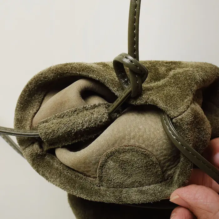 Sac de téléphone en daim de luxe pour femmes