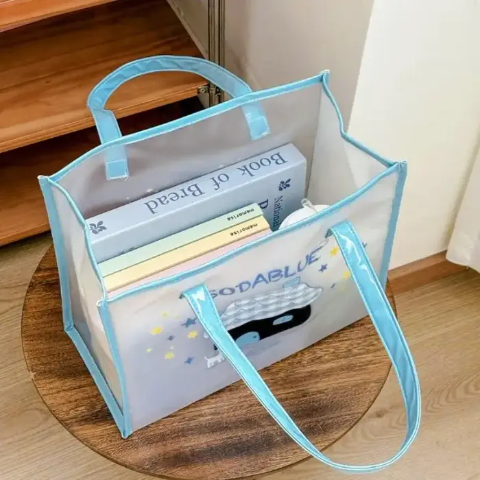 Sac à main bleu imprimé