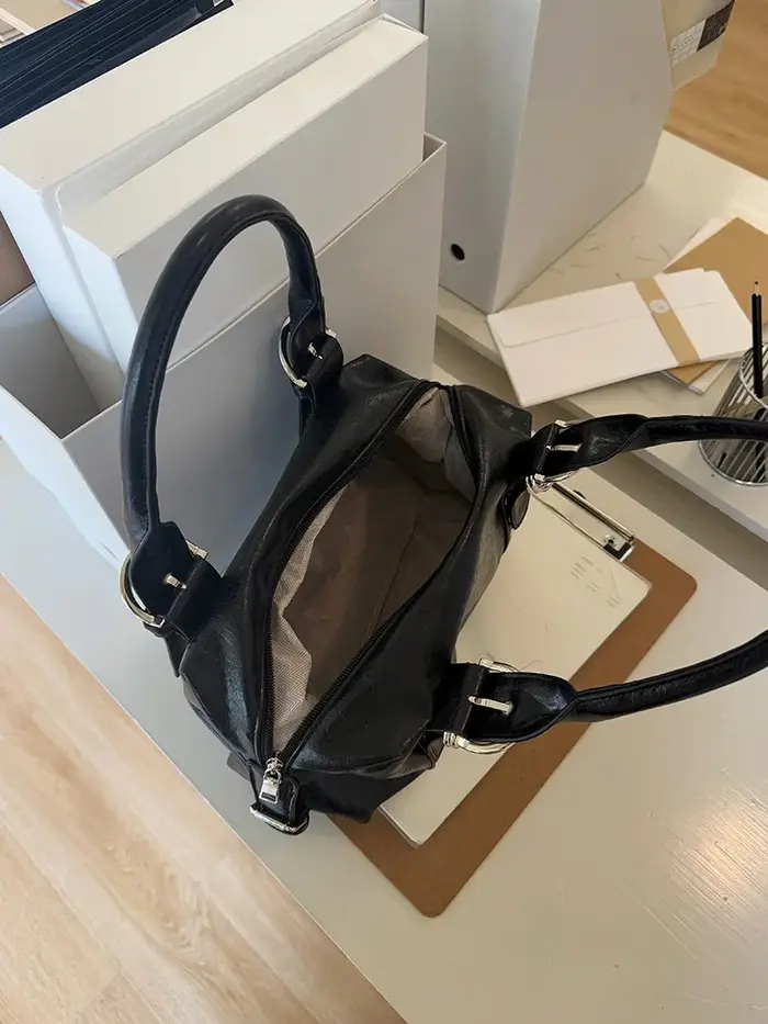 Sac à bandoulière pour femme en cuir PU tendance avec rivets