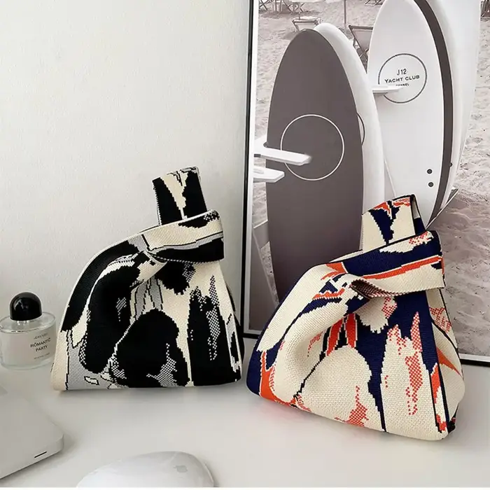 Mini sac à main en tricot fait à la main pour femmes