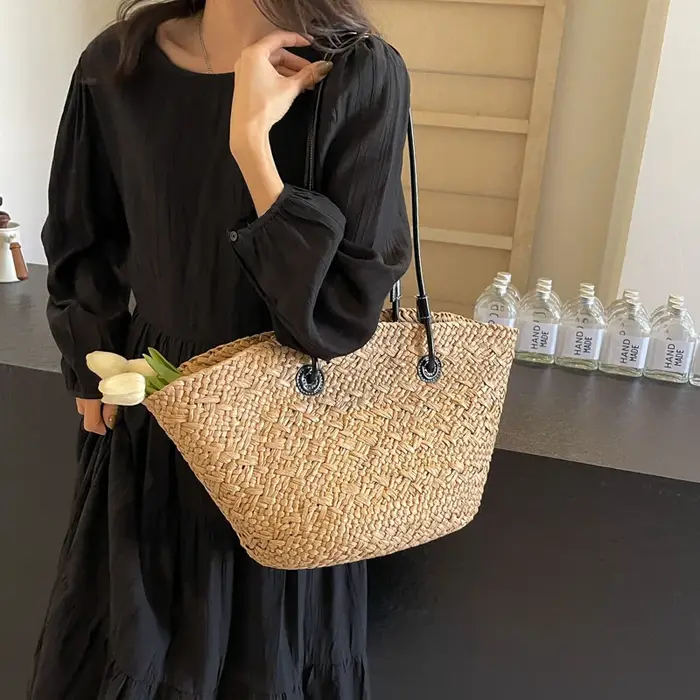 Sac fourre-tout en paille tressée grande capacité Printemps 2026 – Sac à bandoulière de plage tendance style transfrontalier en tissu jute et polyester