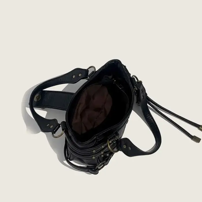 Nouveau Vintage Rivet noir sac de messager portefeuilles femmes haute rue poignée en cuir Mini sac Y2k dames rétro sac