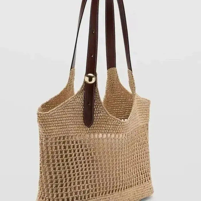 Sac à main décontracté pour femme, nouveau modèle, tissé à la main, grande capacité, en paille ajourée, sac fourre-tout de voyage et de loisirs, souple et carré