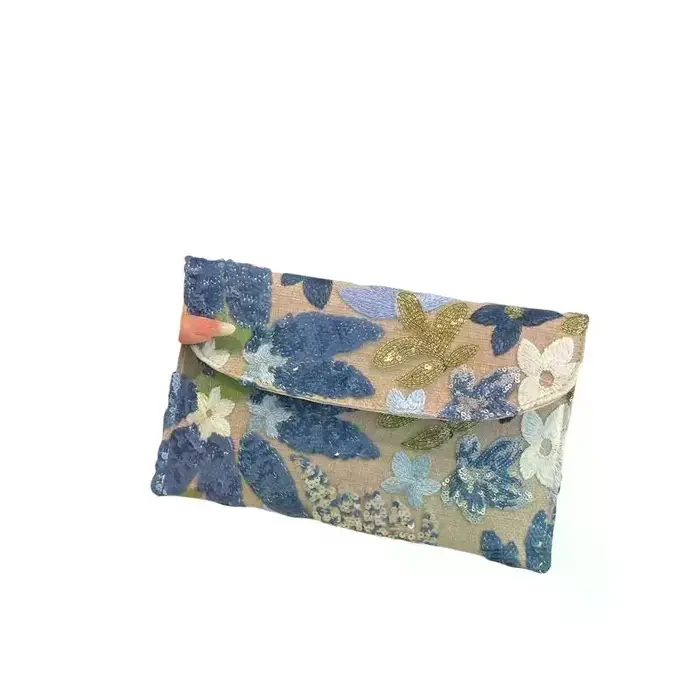 Pochette de soirée brodée florale à paillettes