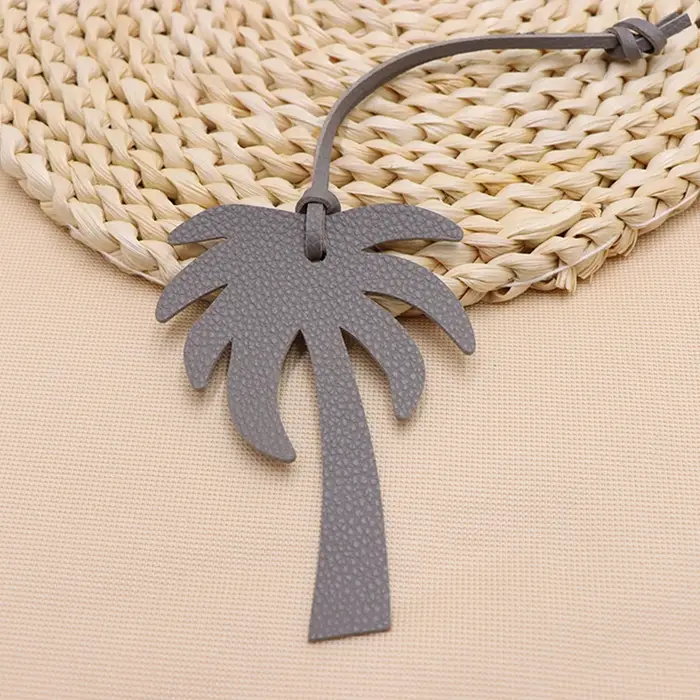 Pendentif de sac en cuir en forme d'arbre de coco, pendentif de sac en cuir en forme d'arbre de coco