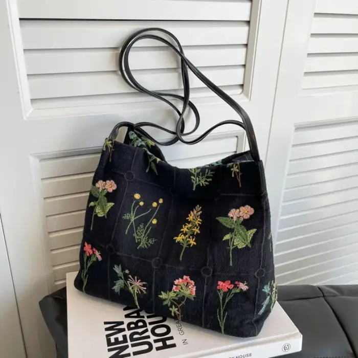 Sac fourre-tout brodé de grande capacité pour femmes, sac en tissu tendance d'été, sac à bandoulière