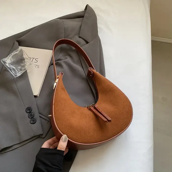 Marque demi-lune sac à main de luxe en cuir Pu sous les bras sac à bandoulière pour femmes concepteu