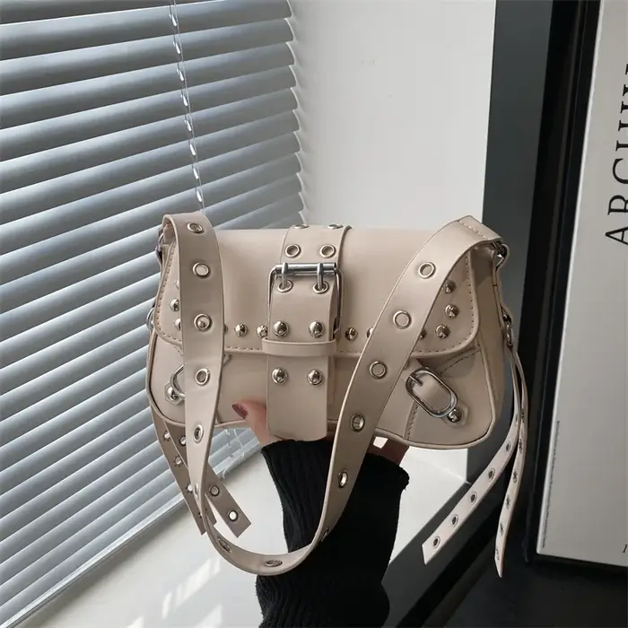 Sac à bandoulière pour femmes Style Punk sac à main en cuir PU Rock mode sacs