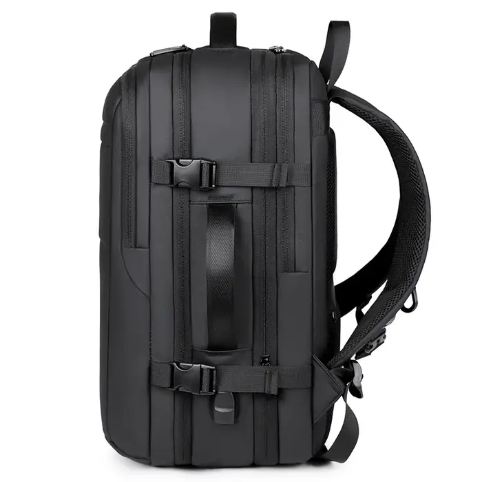 Sac à dos extensible hydrofuge avec compression sous vide