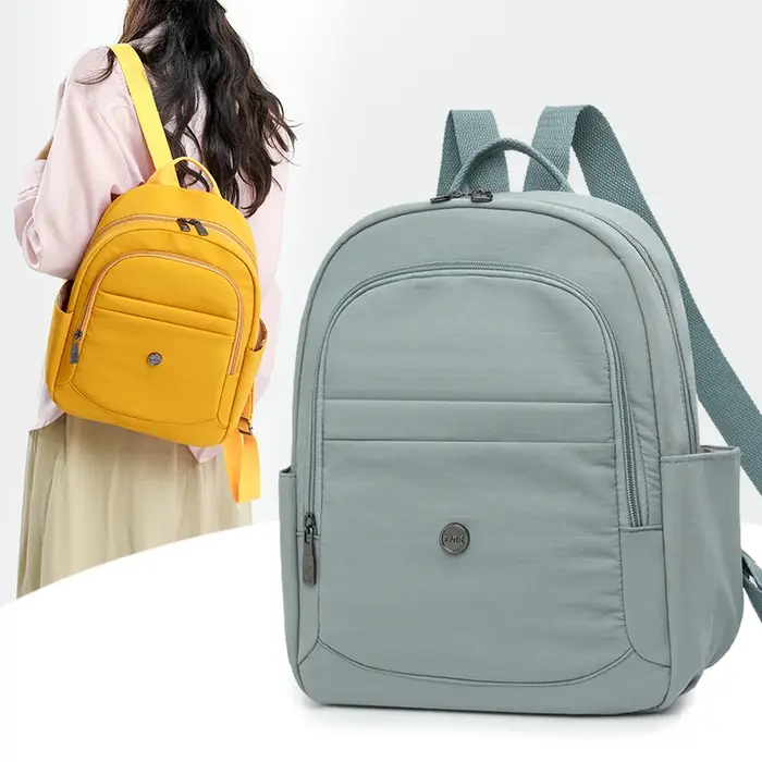Sac à dos en nylon pour femme