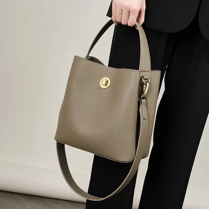 Sac à main en cuir véritable pour femmes, sacoche pour les déplacements, panier à légumes, sac à ban