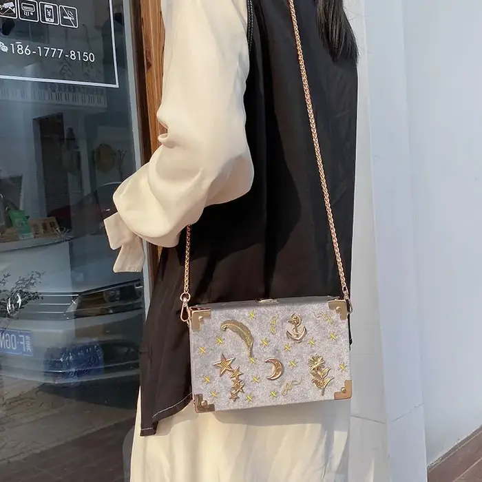 Petit sac carré en velours pour femmes