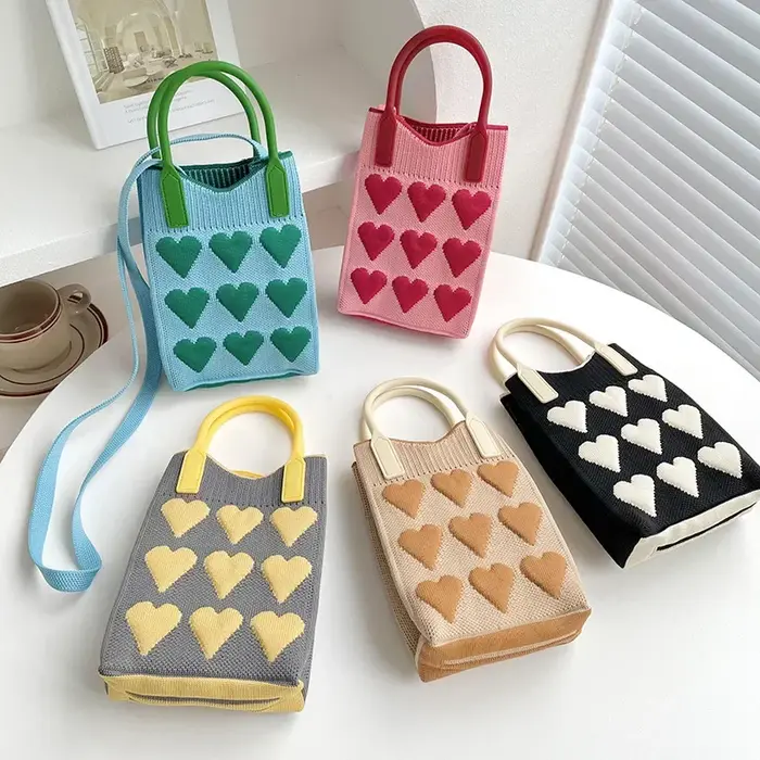 Mini sac à main carré tricoté en forme de cœur pour femmes