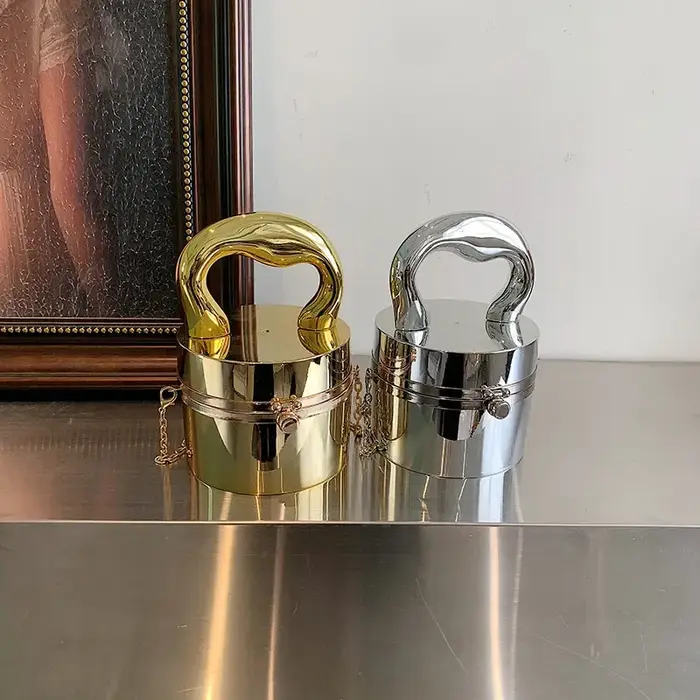 Sac à main boîte en or brillant pour femmes
