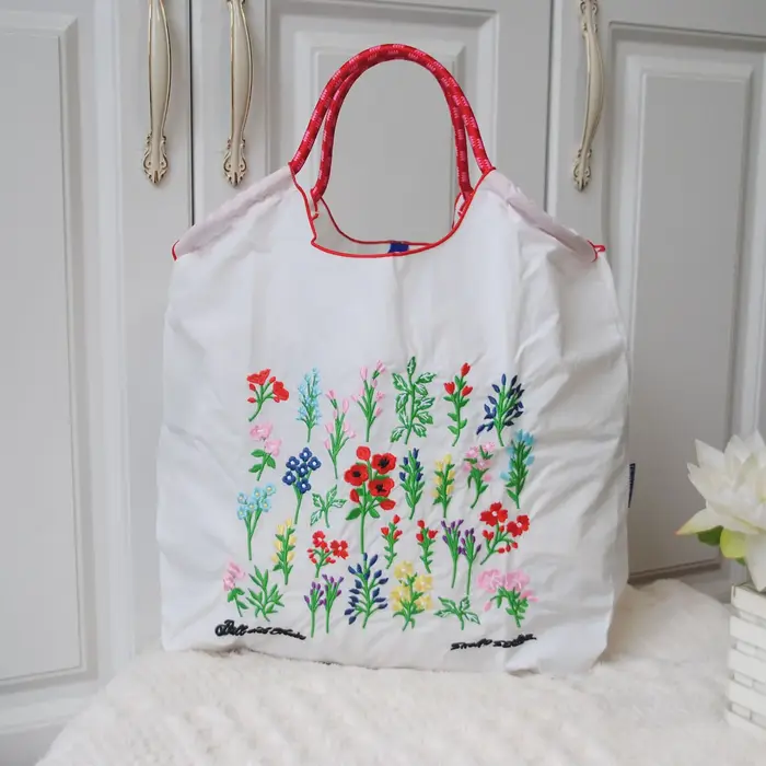 2025 nouveau sac à bandoulière en toile brodée sac à main caneton sac fourre-tout de grande capacité frais Style doux matériel en nylon saison de printemps