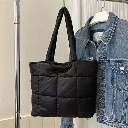Sacs à bandoulière rembourrés pour femmes, sacs à main noirs de grande capacité de styliste en Nylon