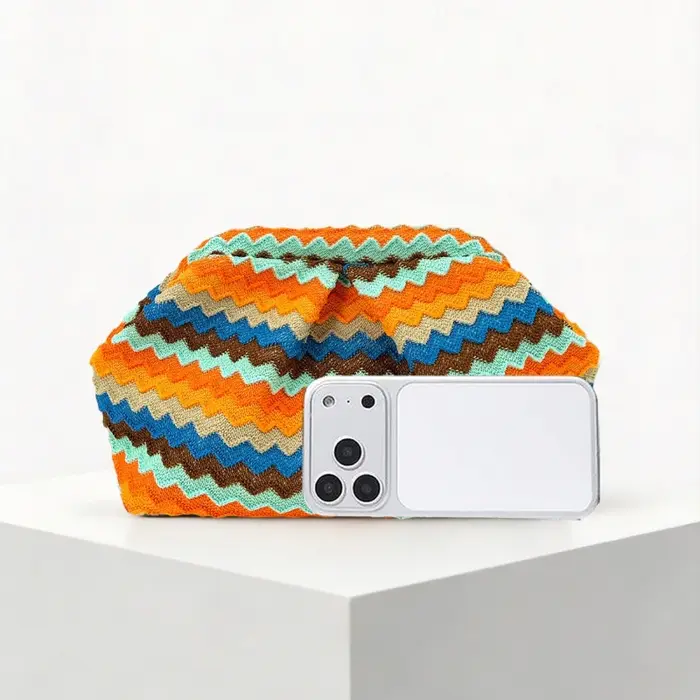 Pochette à fermoir colorblock style marocain
