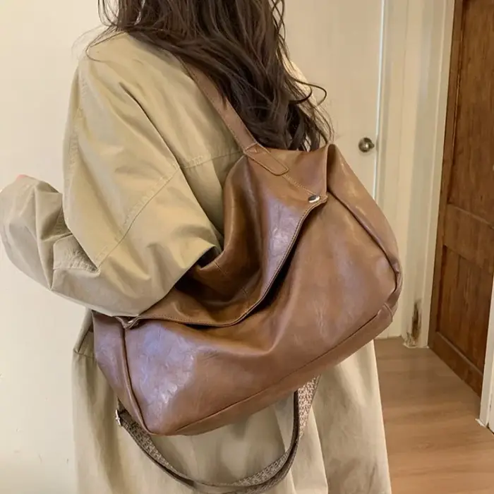 Sac bandoulière en cuir tendance pour femme