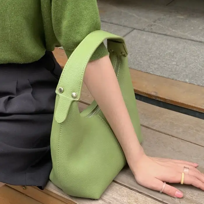 Femmes Vintage sous les bras sac en cuir PU souple Hobo sacs à bandoulière nouvelle couleur unie décontracté aisselle sac à main filles en plein air quotidien sac fourre-tout