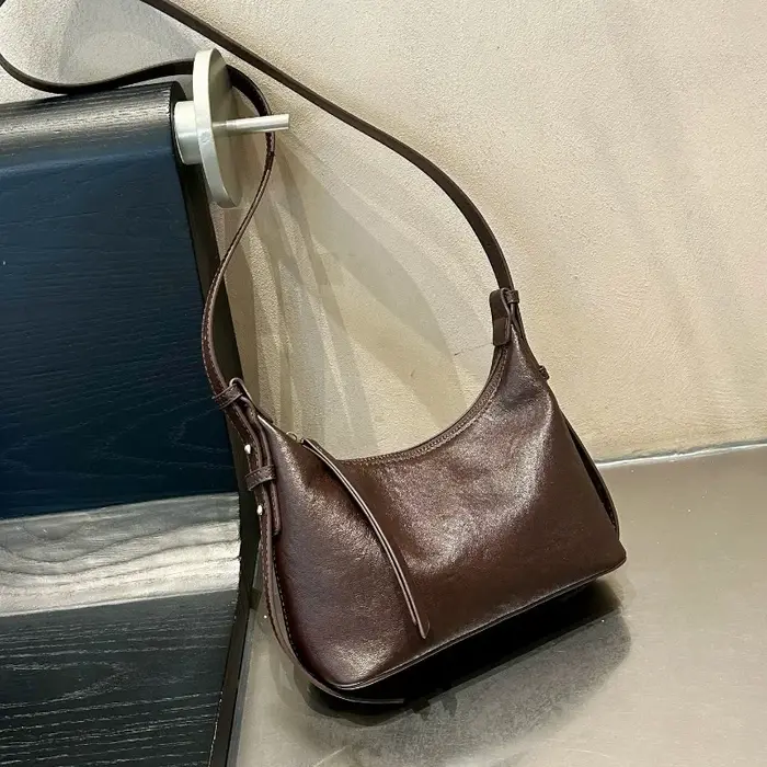 Sac à bandoulière pour femme, sac sous le bras en cuir pleine fleur tanné végétal, sac hobo vintage