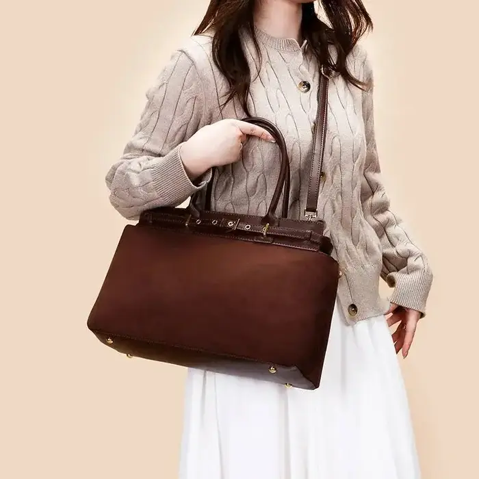 Hiver mat café Camel grand fourre-tout Style russe Faux daim cuir PU femmes sac à main Nubuck banlieue bureau sac à bandoulière