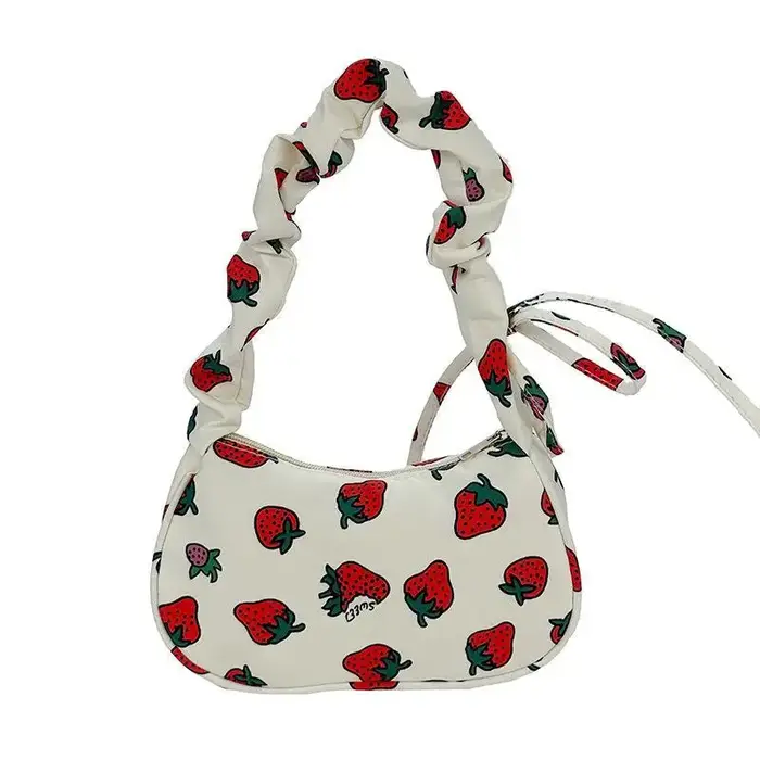 Sac à bandoulière froncé à imprimé fraises mignon avec fermeture éclair, idéal pour un usage quotidi