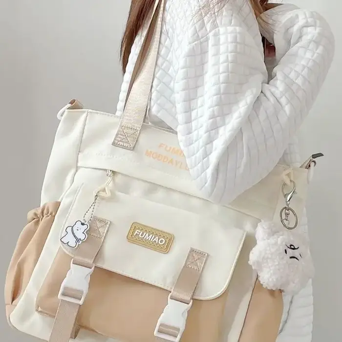 Sac de transport pour étudiantes