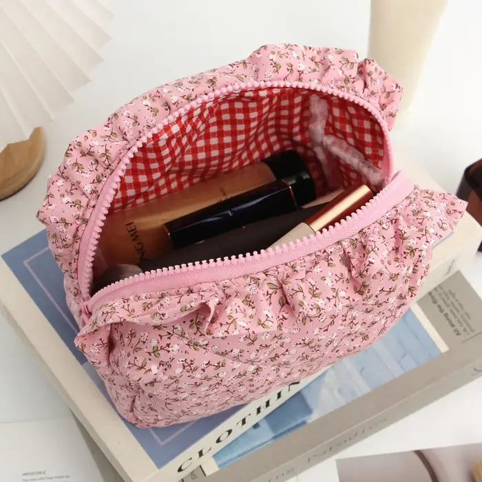 Trousse de maquillage en dentelle avec nœud