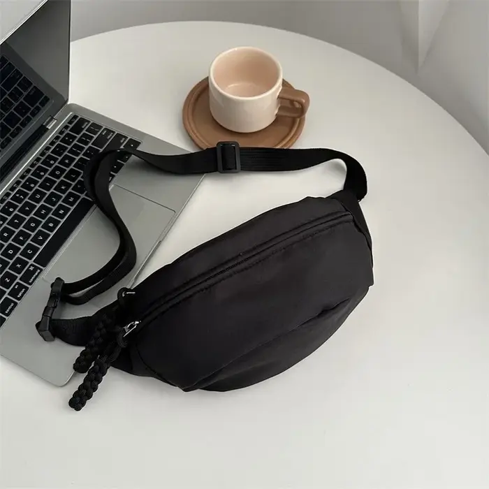 Sac de poitrine demi-lune pour femme, nouveau sac banane en nylon grande capacité, sacs de ceinture 