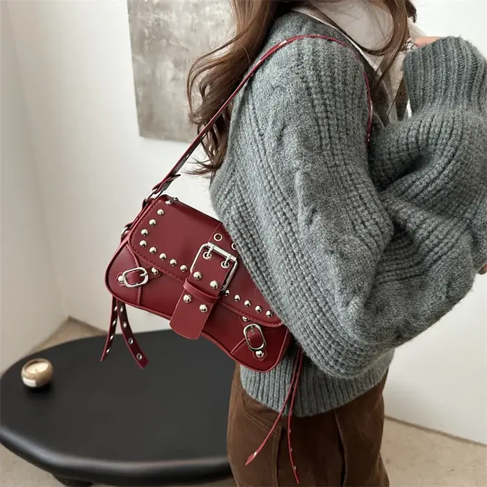 Sac à bandoulière pour femmes Style Punk sac à main en cuir PU Rock mode sacs