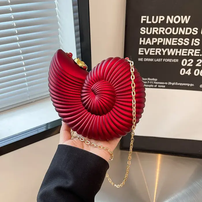 Sac de soirée en forme de coquillage avec personnalité