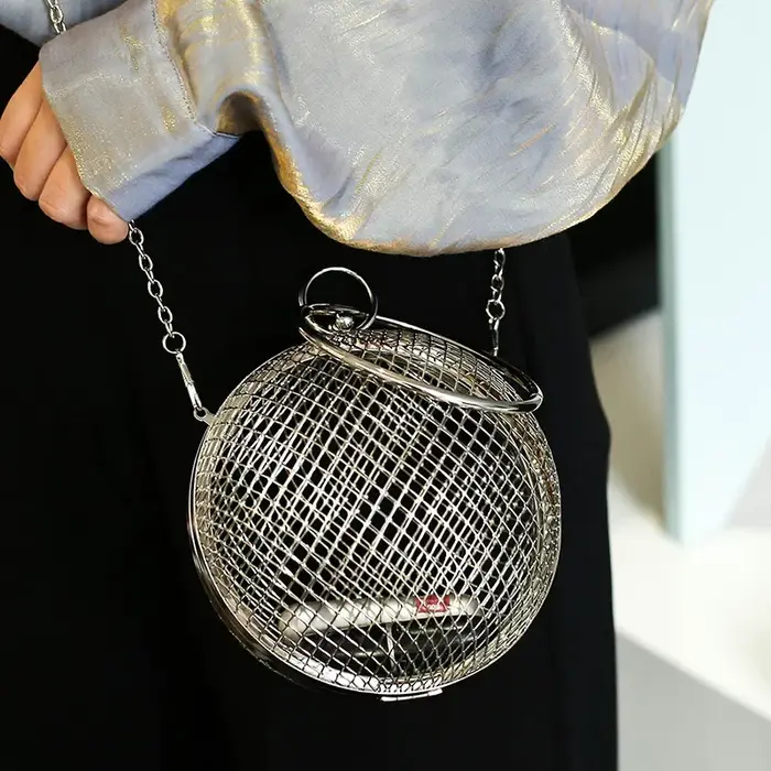 Sac à main en métal pour femme