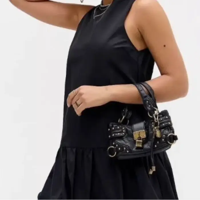 Nouveau Vintage Rivet noir sac de messager portefeuilles femmes haute rue poignée en cuir Mini sac Y2k dames rétro sac