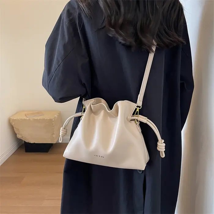Sac seau plissé en cuir PU pour femmes