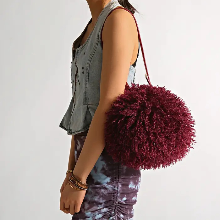 Sac Nuage en Fausse Fourrure Bouclée et Moelleuse