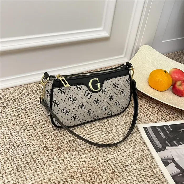 Sac bandoulière en cuir classique et élégant pour femme