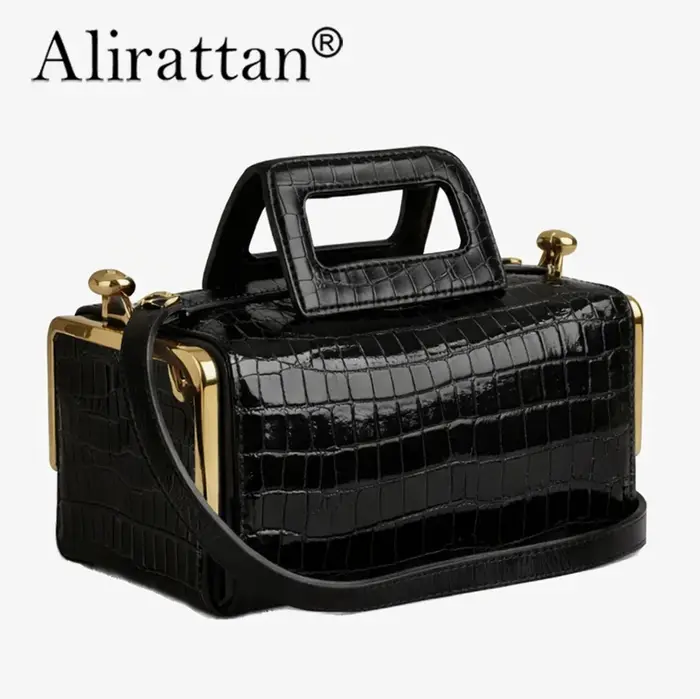 Sac à main Alirattan 2026 Nouvelle Collection Femme Noir Rétro avec Poignée